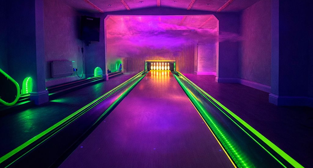 Private Bowling Lounge